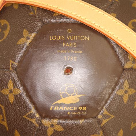 pallone louis vuitton